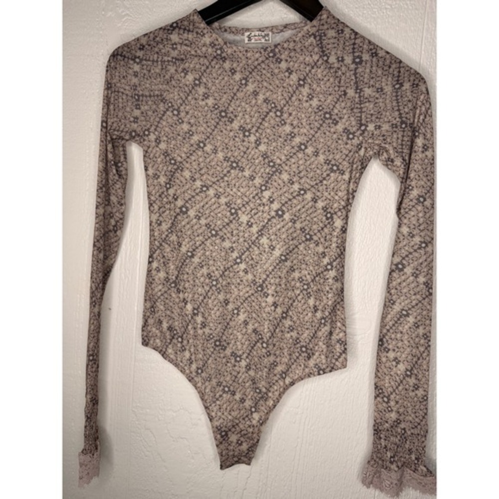 Intimately Free People Mauve‎ Geometric Floral Lace Trim Long Sleeve Bodysuit XS